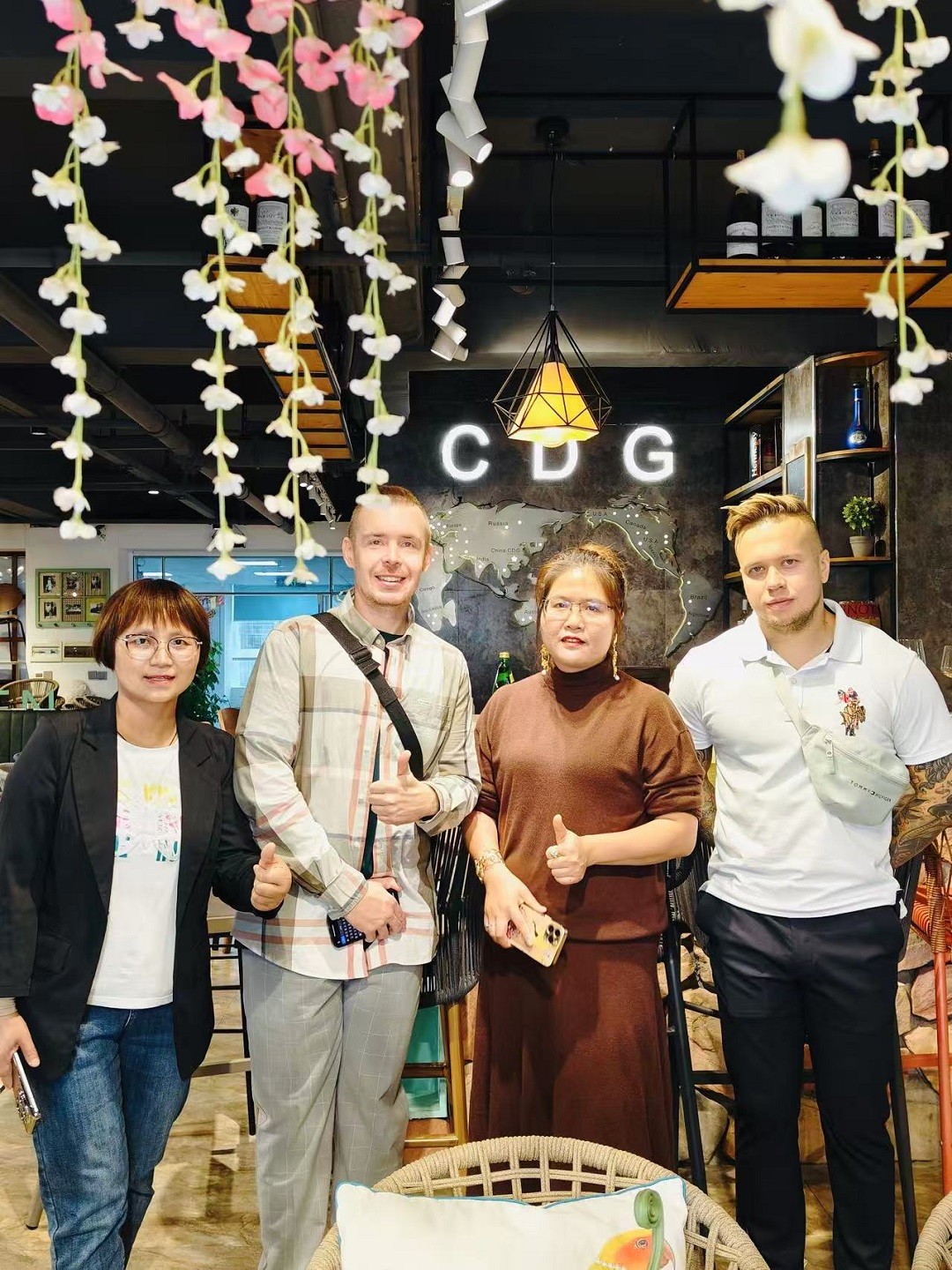 During The 138th Canton Fair, CDG Furniture Received A Steady Stream Of Customers