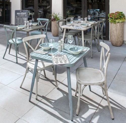 Bring Your Aluminum Tables And Chairs From Indoors To Outdoors