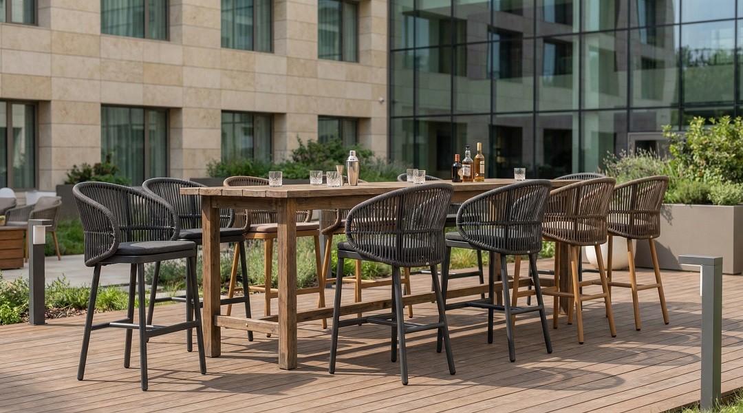 Braided Rope High Bar Chair
