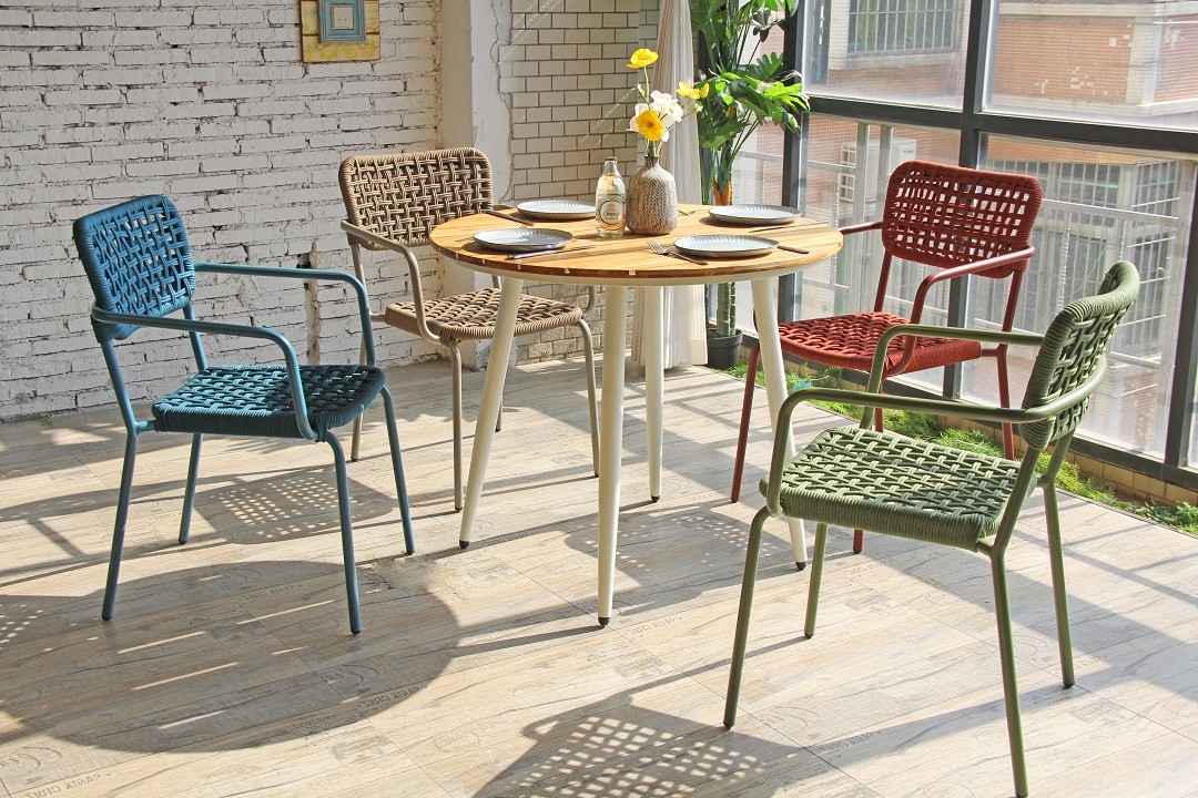 Teak Top Aluminum Outdoor Dining Tables