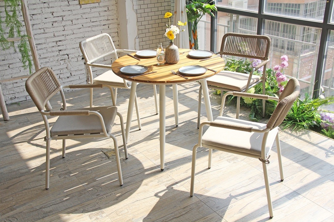 Teak Top Aluminum Outdoor Dining Tables
