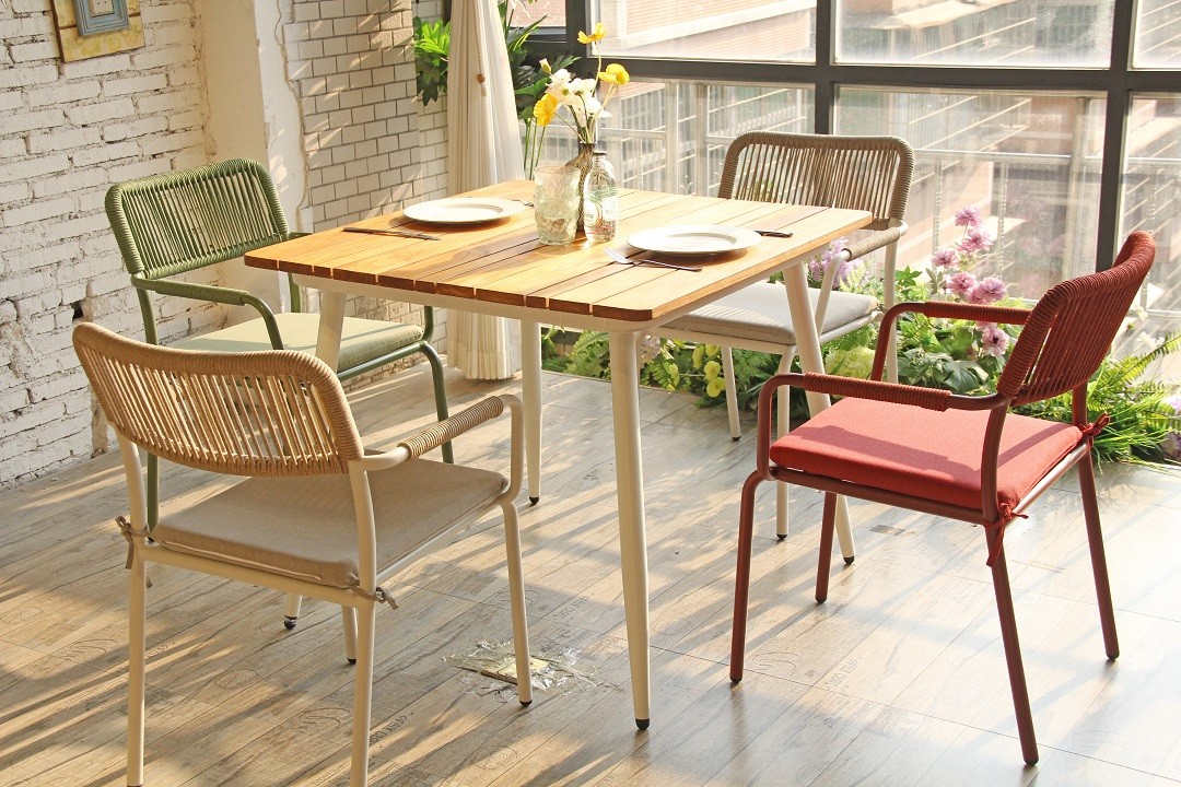 Teak Top Aluminum Outdoor Dining Tables