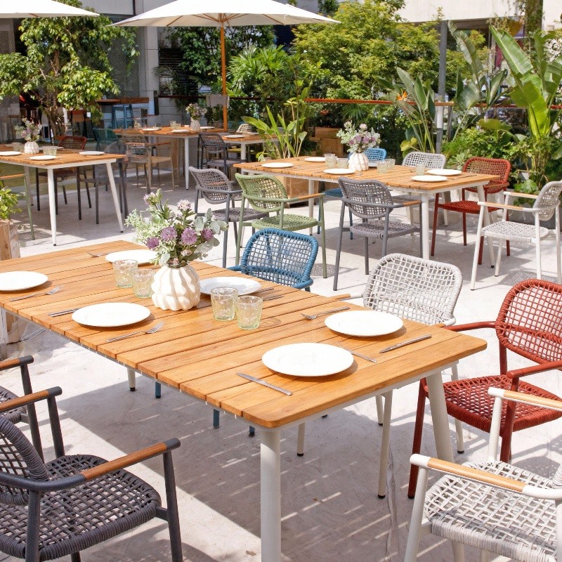 Stackable Chairs For Restaurants: Save Space Without Sacrificing Style