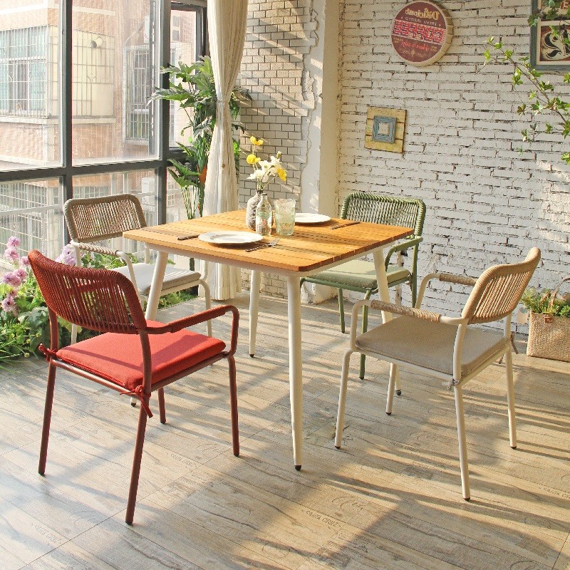 Outdoor Dining Square Table