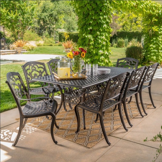 Outdoor Dining Furniture