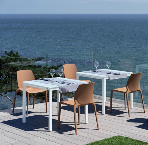 What Are the Usage Scenarios of Commercial Outdoor Furniture?