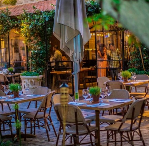 Garden Restaurant Furniture Trends 2023