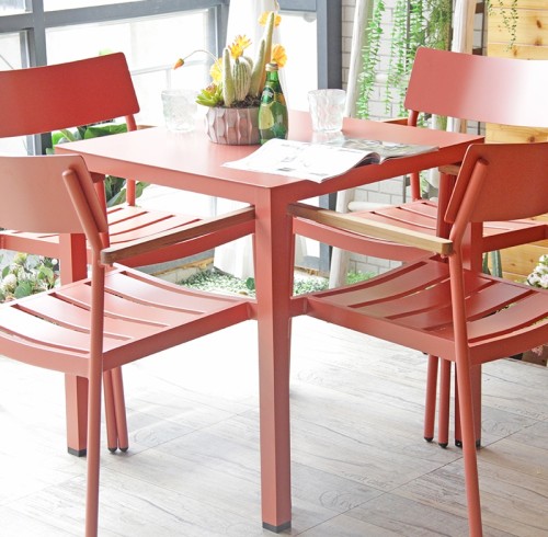 How Outdoor Furniture Can Benefit the Hospitality Industry?