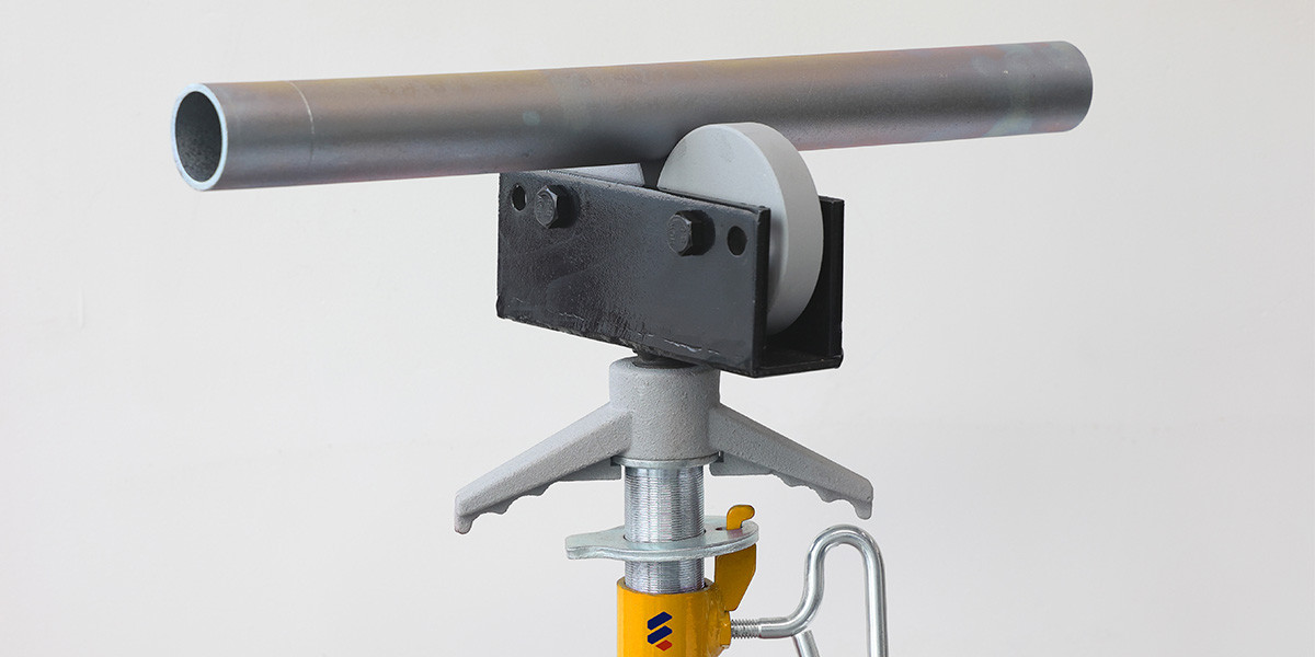 V head pipe stand