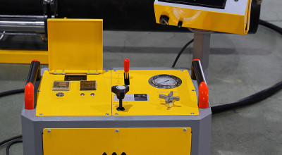 Butt fusion welding machine with digital display recorder, double guarantee of engineering quality