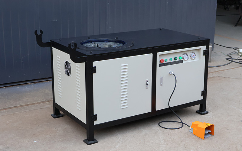 24" Roll Grooving Machine
