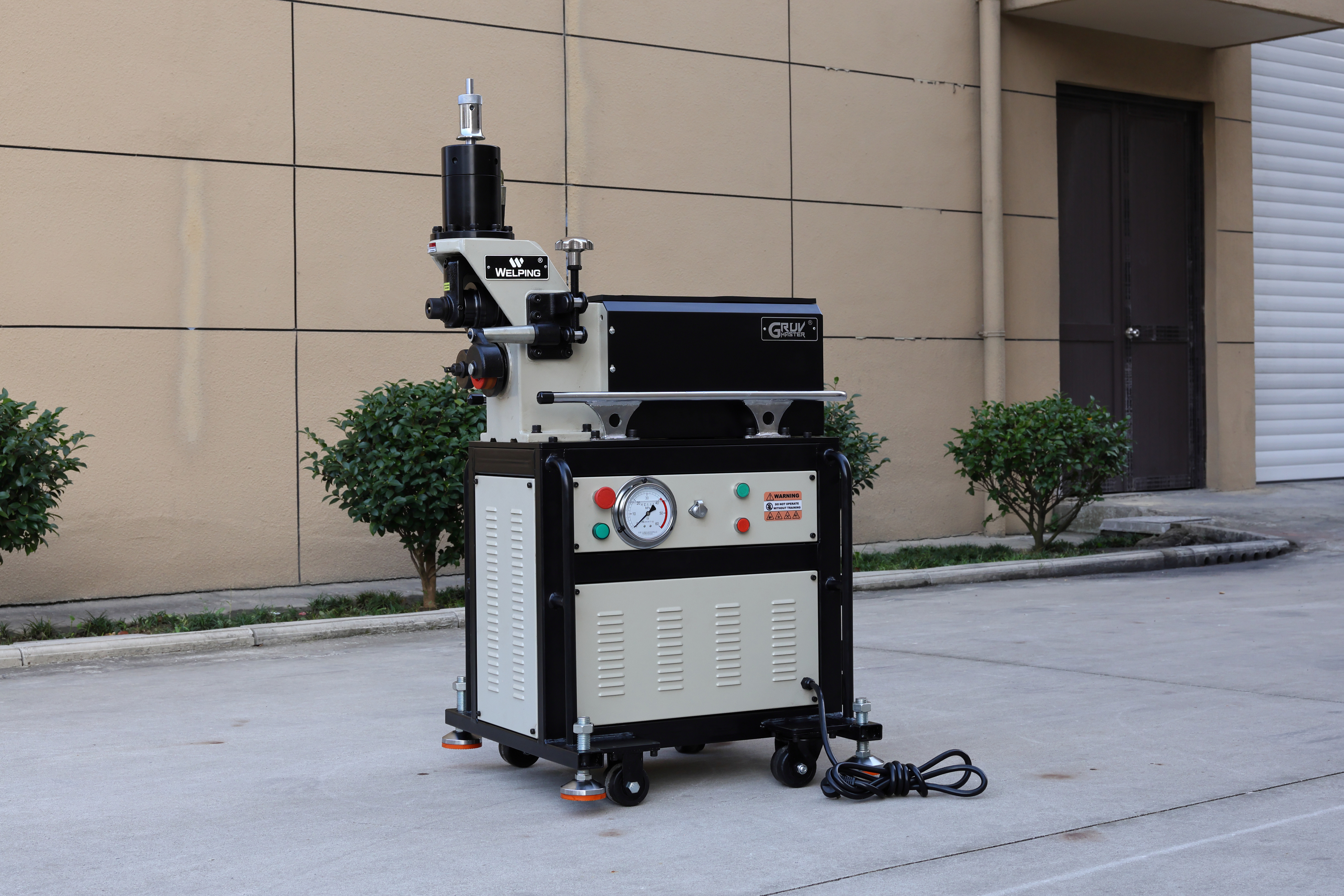 Gruvmaster Gruv-X AG-8Z Automatic Roll Grooving Machine