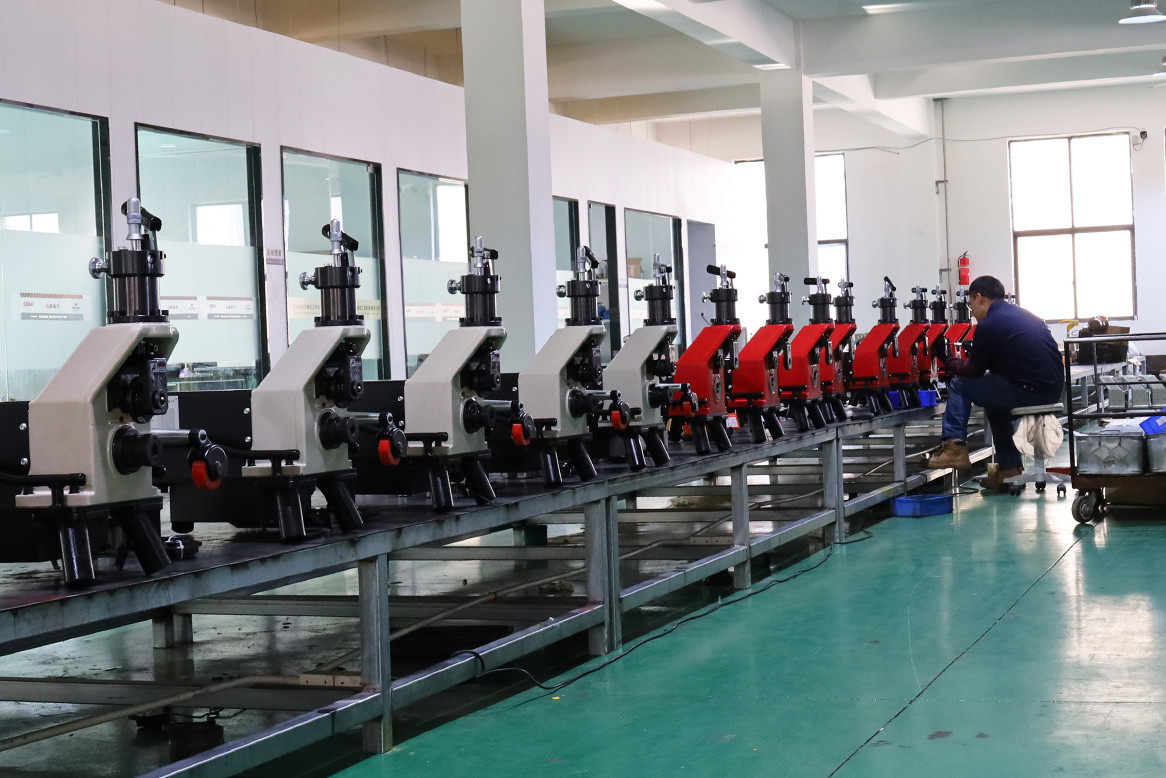 Final Assembly of Roll Grooving Machines at the Gruvmaster Factory