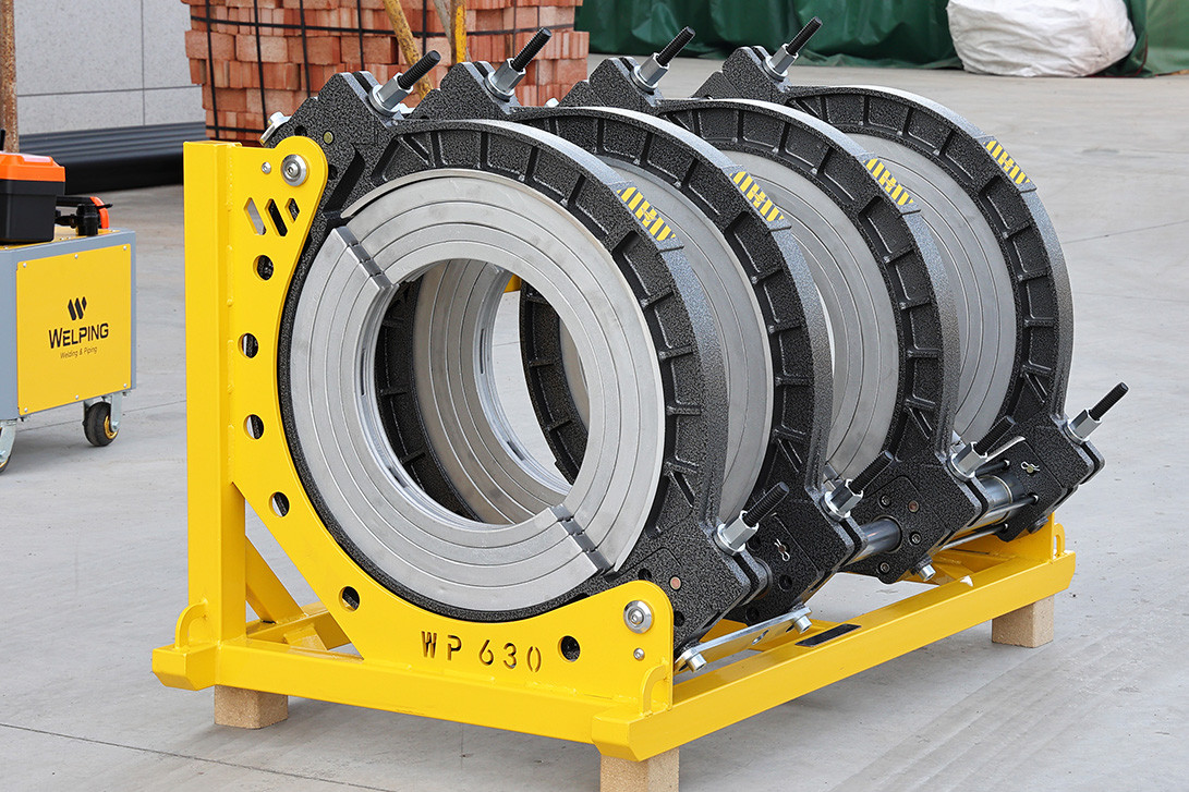200mm HDPE pipe welding machine
