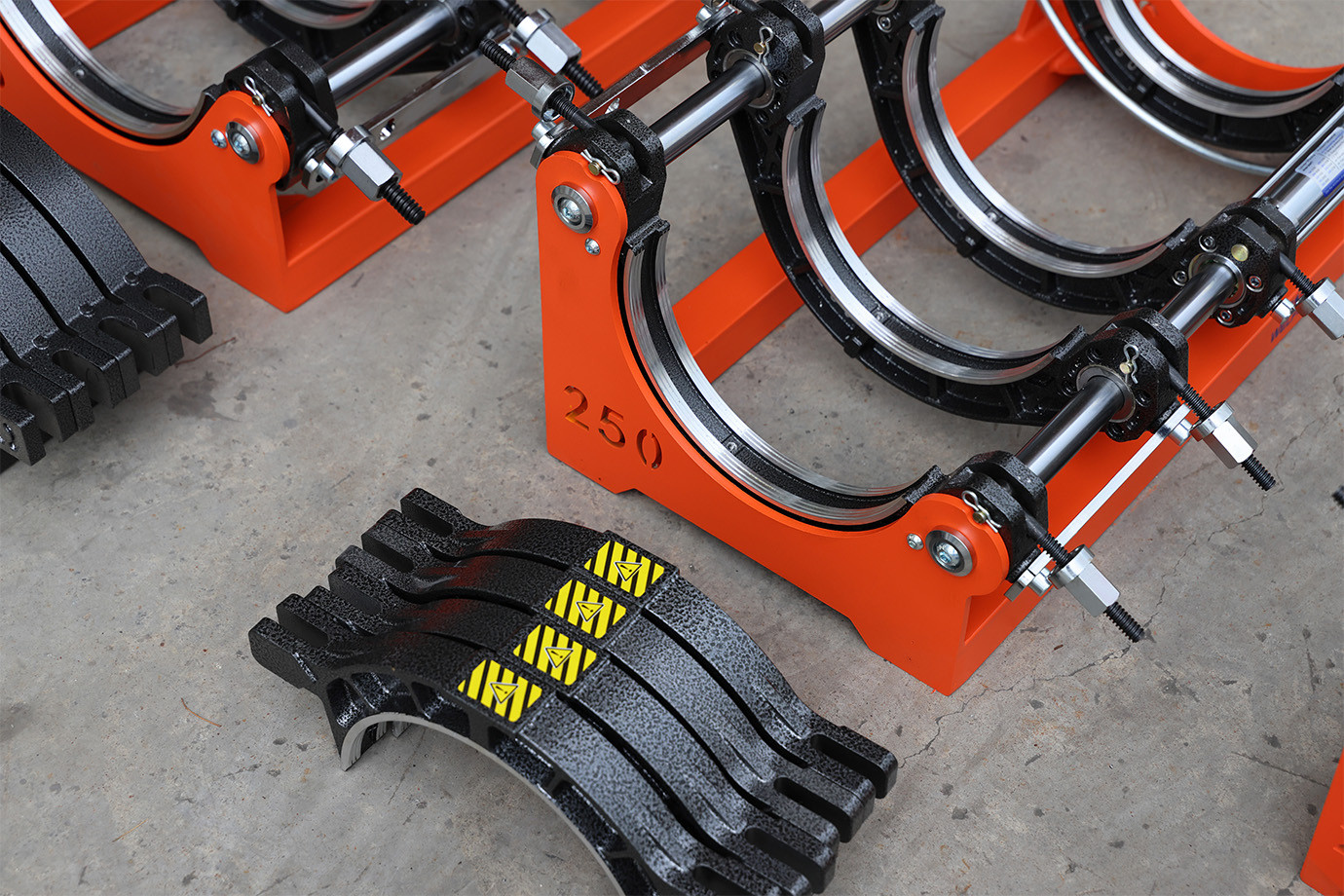 200mm HDPE pipe welding machine