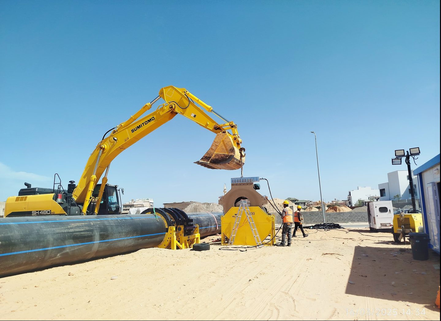 Large-diameter pipeline field operation