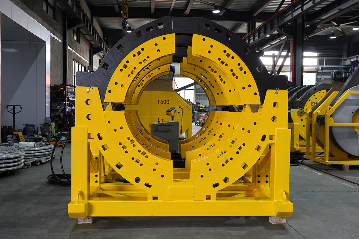 200mm pipe jointing fusion machine