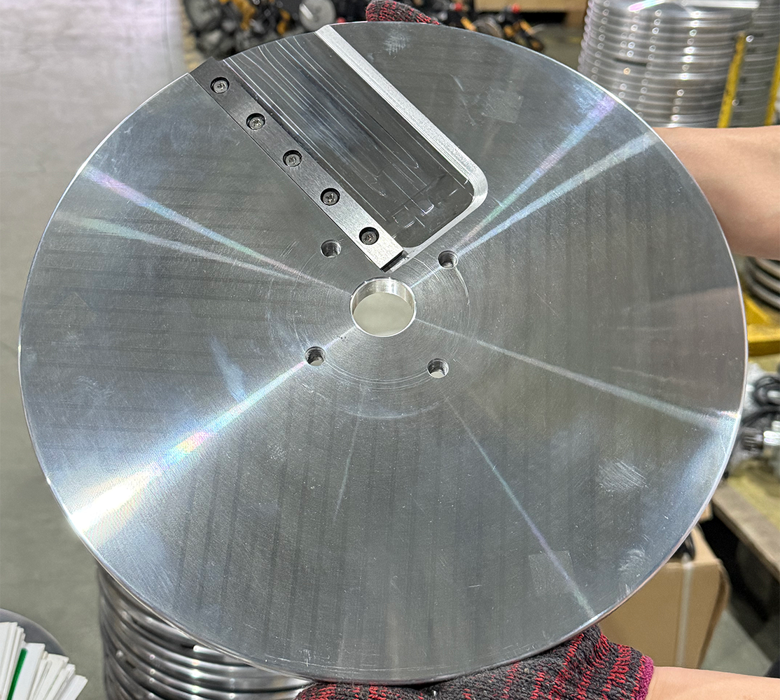Precision in Every Detail — Manual Facer Blade Inspection Before Assembly