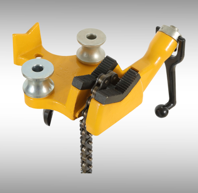 H402 Pipe Chain Vise for 1/8"-6" Pipes – Pipe Holding Tool for Threading & Cutting
