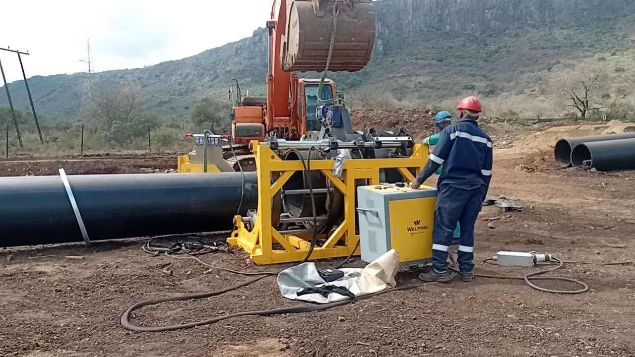 WP1200A beside an HDPE pipe end