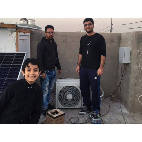 Hybrid ACDC solar air conditioner installation
