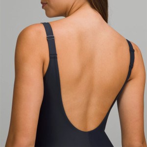 China Manufacturer Custom V-Neck Skimpy-Fit Low Back One-Piece Swimsuit