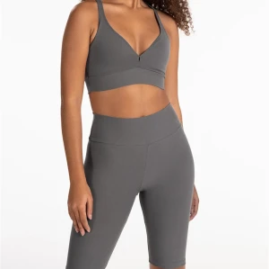 Wholesale Custom logo Gym Active Wear  Medium Support Racer Back  Sports Bra for women