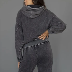 Women's Hooded Sweatshirts,Custom Wash Hoodies with Kangaroo Pockets,Plain Hooded Sweatshirts