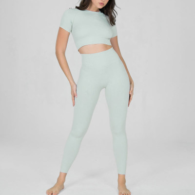 YYNS02 Custom Seamless Cropped Tee Activewear Premium Stretch Fabric Seamless Sportswear