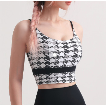 Women's  Compression Sports Bra, Moisture-wicking Moderate Support sports bra, checks sports bra