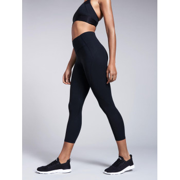 Moisture-wicking buttery soft basic cropped yoga leggings flattering fitness capris