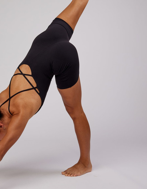 Custom cross back yoga jumpsuits with removable paddings one piece yoga shorts sets
