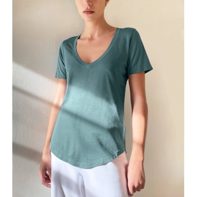 Wholesale cotton jersey T shirts for women with V neckline Casual sportswear