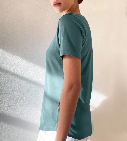 Wholesale cotton jersey T shirts for women with V neckline Casual sportswear
