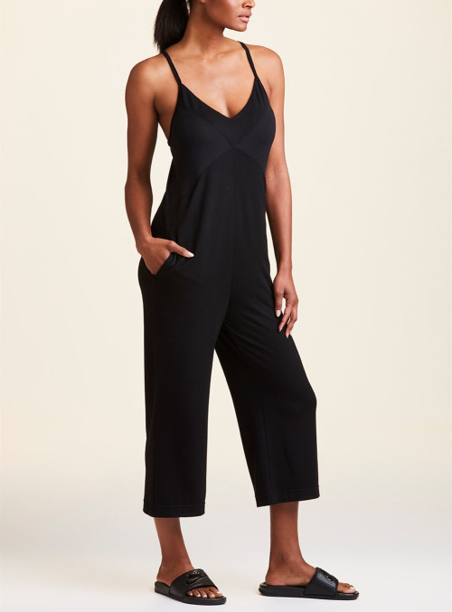 Wholesale loose fit casual sports yoga jumpsuits ribbed sportysuits with side pockets