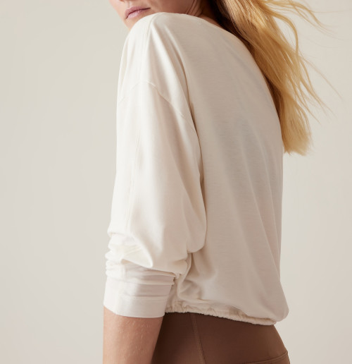 Cool Down Top: Stay Comfortable and Stylish with Adjustable Hem Drawstring