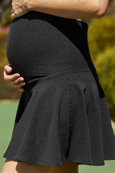 For Pregnant Women: Stylish and Comfortable Exercise Skirts