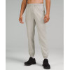 Men's jogging pants designed for training with abrasion-resistant fabrics