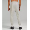 Men's jogging pants designed for training with abrasion-resistant fabrics