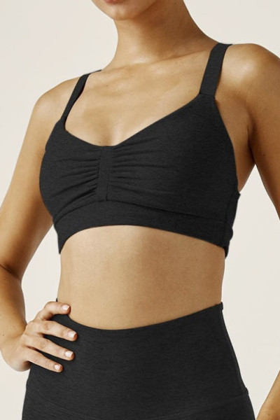 Women's sports bra comes with a strong mesh lining that provides above medium support and is uniquely designed to fit a variety of body types