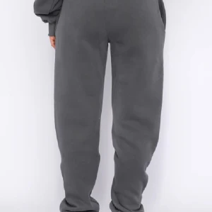 Athleisure cotton fleece cozy sports jogger pants with side pockets
