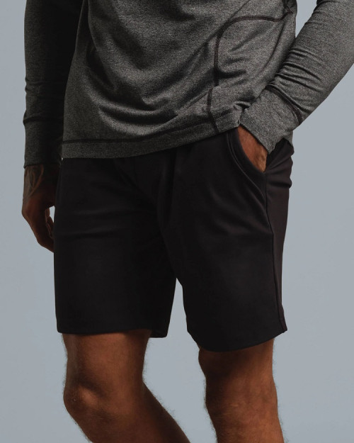 Custom men's running shorts with side pockets elastic waist versatile shorts