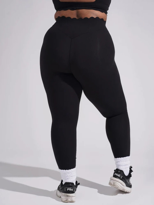Plus size tummy control scollap sports leggings flattering butt lifting yoga leggings
