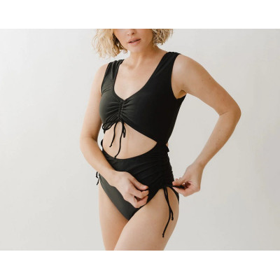 Custom front cut out one piece swimwear with removable paddings side string solid color beachwear