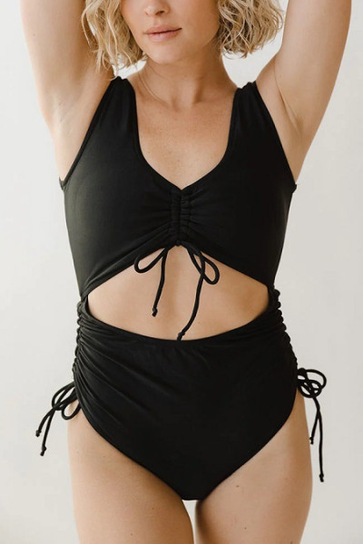 Custom front cut out one piece swimwear with removable paddings side string solid color beachwear