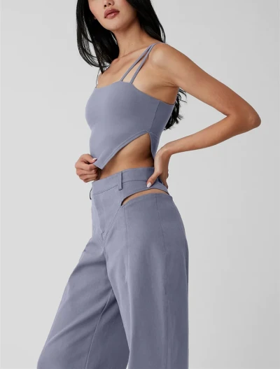 asymmetrical everyday sports bra for ladies moisture-wicking yoga bralette with removable padding