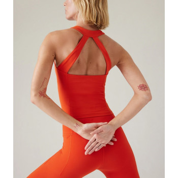 Built in bra tank top hollow back fitted athletic tees for women