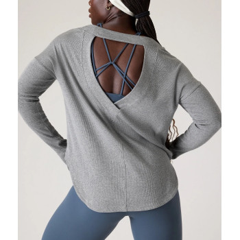 Women's new athleisure style sweatshirts with curved hem crewneck pullover hoodies with thumb hole