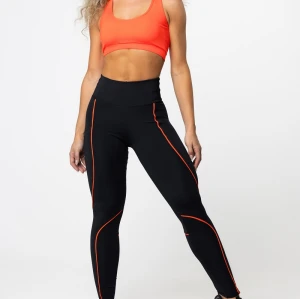 Crew neck cross back sports bra padded cutout yoga bralette