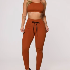 New arrival cut out backless sports bra criss cross yoga bralette